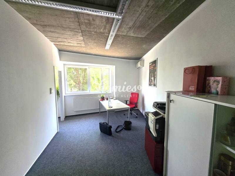 Reprezentatívne  kancelárske priestory na prenájom - Nitra centrum