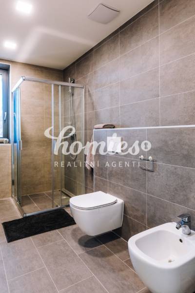 PRENÁJOM 2 izbový luxusný byt vo výnimočnom prostredí v centre Nitry