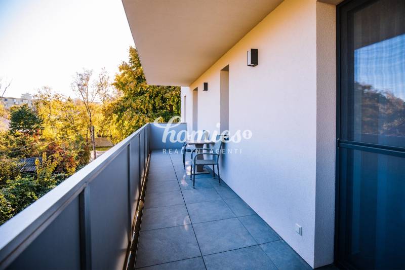 PRENÁJOM 2 izbový luxusný byt vo výnimočnom prostredí v centre Nitry