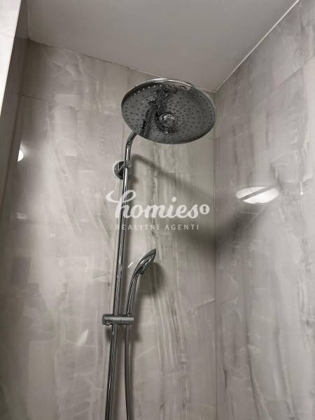 Prenájom 3 izbový zariadený byt v Tabáni - úplné centrum mesta
