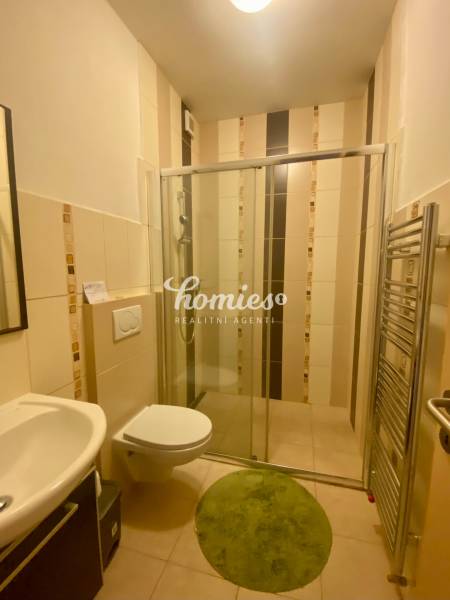 PRENÁJOM 1 izb byt v dome,  záhrada -  centrum mesta, Kalvária