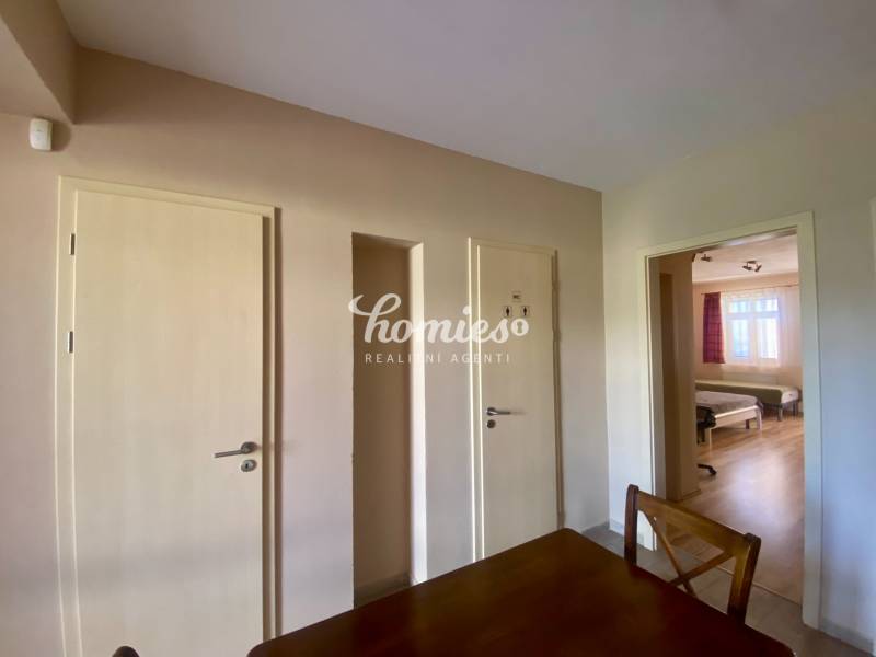 PRENÁJOM 1 izb byt v dome,  záhrada -  centrum mesta, Kalvária