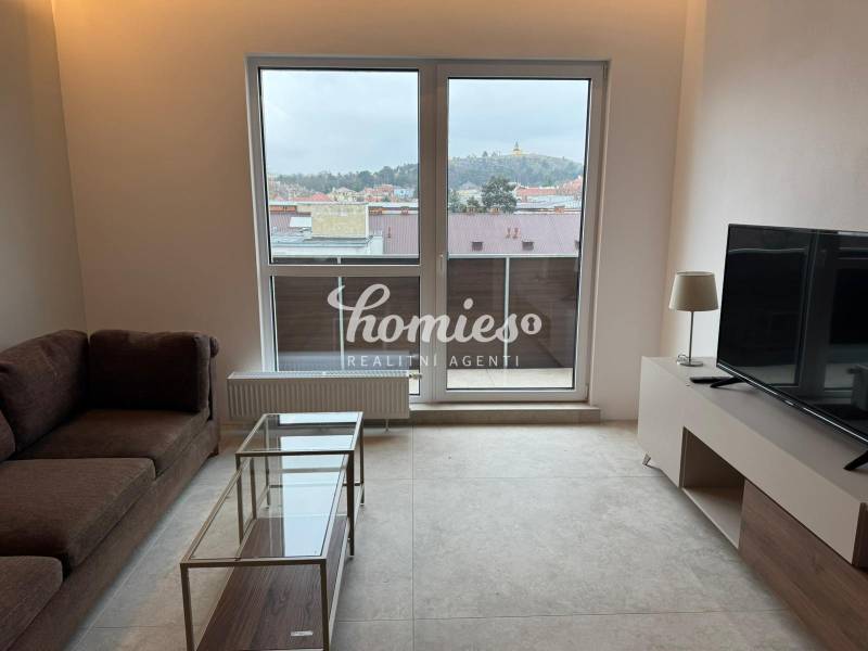 PRENÁJOM luxusný 2 izbový byt, garáž, klimatizácia Nitra-centrum