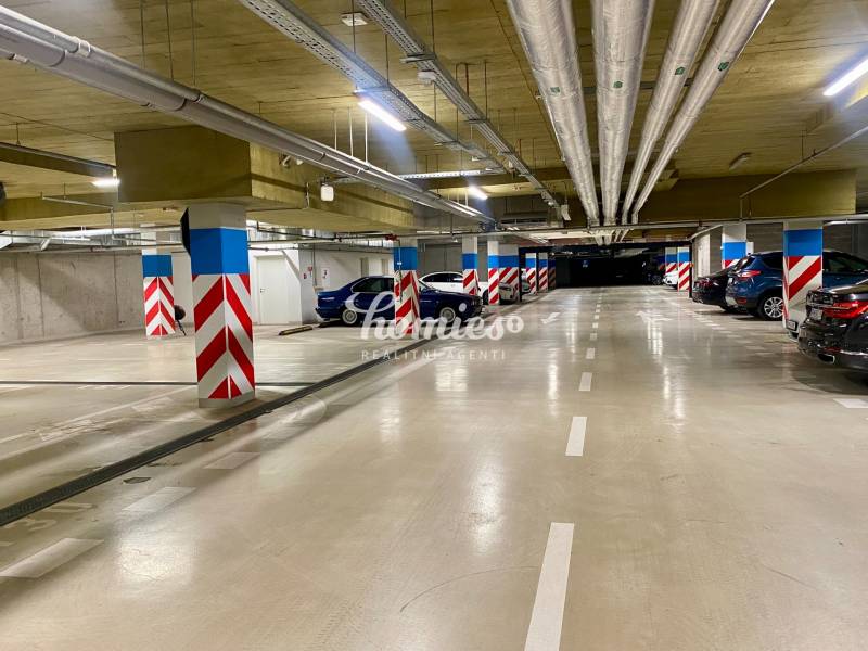 PRENÁJOM 2 izbový zariadený byt v centre, výhľad na hrad,  PROMENADA