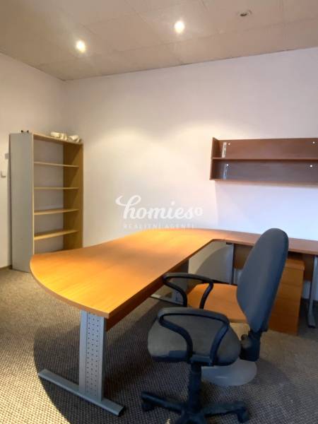 PRENÁJOM komerčných priestorov, kancelárie, obchod- NITRA 