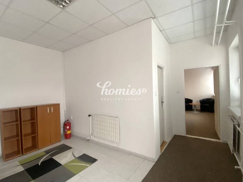 PRENÁJOM komerčných priestorov, kancelárie, obchod- NITRA 