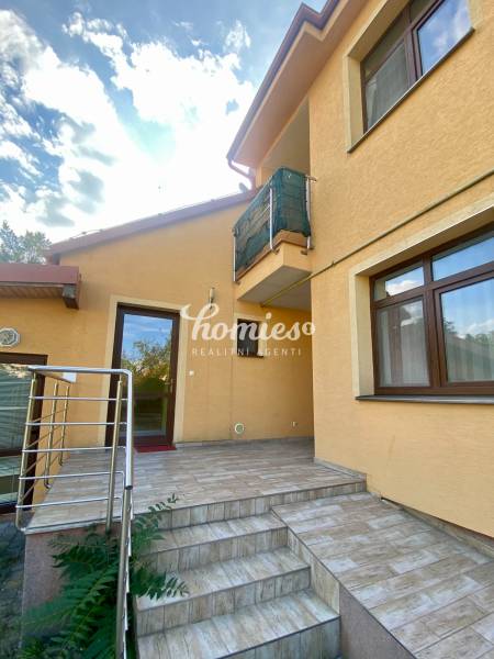 PRENÁJOM 3 izbový byt so záhradou -  centrum mesta, Kalvaria