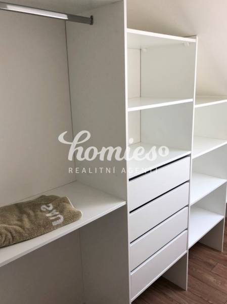 PRENÁJOM 3 izbový luxusný byt priamo v centre Nitry